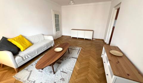 PRENÁJOM 2 izbový byt v historickom centre mesta, Gorkého ulica