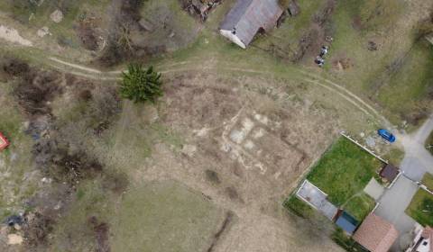 Na predaj pozemok v obci Veľké Pole, okres Žarnovica