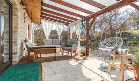 Rodinný dom a pozemok 8 500 m²