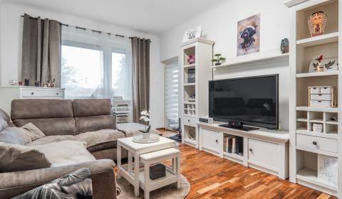 I Na predaj 2-i byt s terasou v Auersthal (Rakúsko)