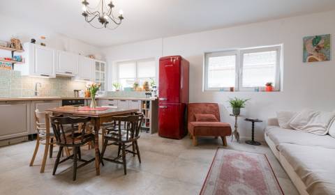 Na predaj zrekonštruovaný dom na Štefánikovej ulici, Trenčín