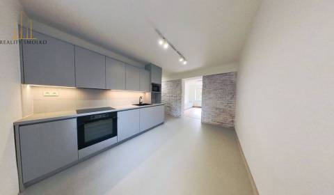 EXKLUZÍVNE: Dizajnový 2-izbový byt na Šafárikovej ulici – bývanie s ch