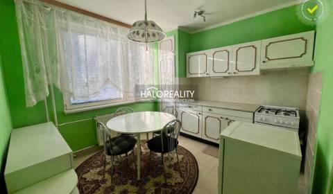 REZERVOVANÉ - Predaj, trojizbový byt Bojnice, Lúčky ...