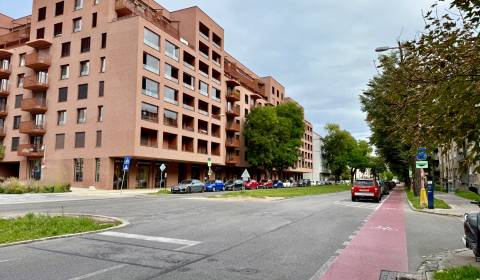PRENÁJOM 1 izbový byt, 40 M2, Bratislava, Ružinov, Košická ulica, NIVY