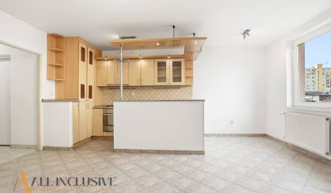 Na predaj 2-izb. byt s balkónom, Dunajská Streda