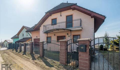 Predaj priestranného rodinného domu v historickej časti Popradu 