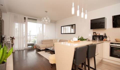 Predáme krásny Veľký 2 izb byt na Kolibe 