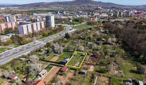 Krásny pozemok v záhradkárskej oblasti na Borine