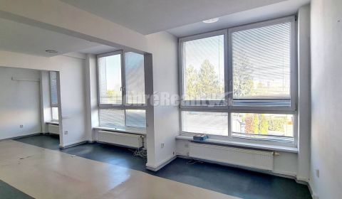 Dobré reality-na prenájom priestory 48,4 m2 a 30,90m2+ kúpelňa s wc, p