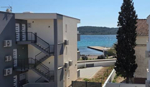 CHORVÁTSKO - Apartmány 40 m od mora vo výstavbe - SRIMA, VODICE
