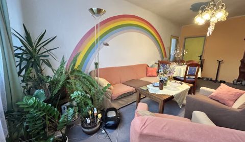 NA PREDAJ 3-IZBOVÝ BYT  S LODŽIOU, 67m2,  OKTÓBROVÁ ul,, PREŠOV