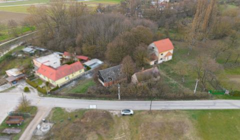 Na predaj stavebný pozemok 4949m2 | Moravské Lieskové