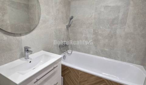 3 izbový byt na Starom Sídlisku o výmere 74m2.