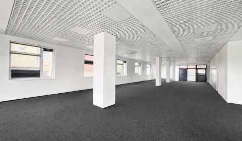 Prenájom kancelárií s TERASOU a výborným parkovaním, 264 m2, Ružinov