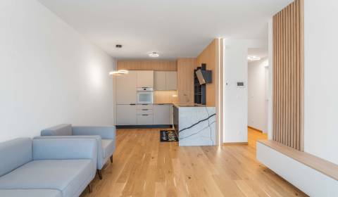 : Nadštandardný 2-i byt v projekte ZWIRN za cenu „štandardu“