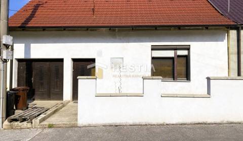 NA PREDAJ 3-izb. rodinný dom, slnečný pozemok, Senica - Kunov