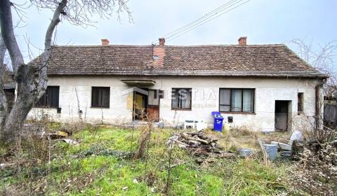 TOP PONUKA !! 3-izb. RD, INVESTÍCIA, Borský Svätý Jur