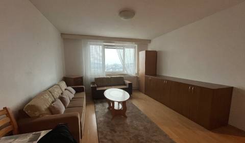 Prenájom 2-izb. bytu, Mozartova ul., Staré Mesto, pri Horskom parku