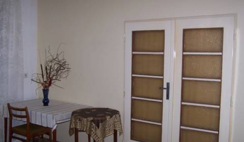 Veľký 2-izb. byt, Dopravná ul., Rača - Východné