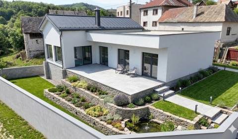 Novostavba bungalovu v Lukavici len 10 minút od BB aj ZV