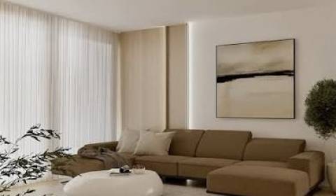 Na predaj: CENTRUM 3 izb.byt + BALKON + KLIMA + PIVNICA