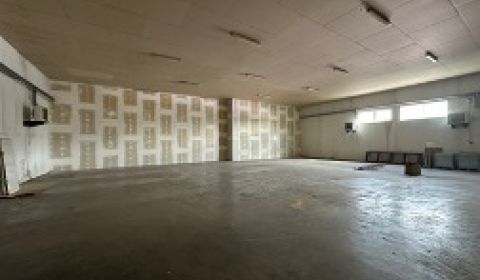 Prenájom sklad. priestoru 385 m2 medzi Rožňavskou a Vajnorskou