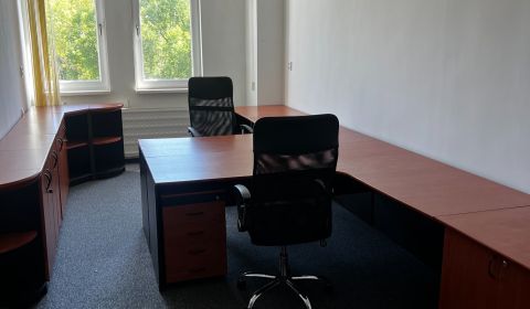 Kancelária 20 m2 (parkovanie v cene) na Studenej ul. pri Zl. pieskoch