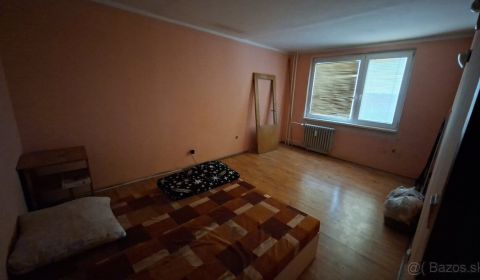 Na Predaj 3 izbový Byt s balkónom, výmera72m2 Sereď