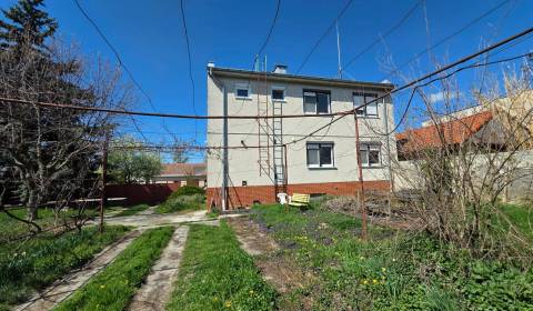 Na predaj 7 i RD s ďalšími MOŽNOSŤAMI obec Dlhá nad Váhom okr. Šaľa