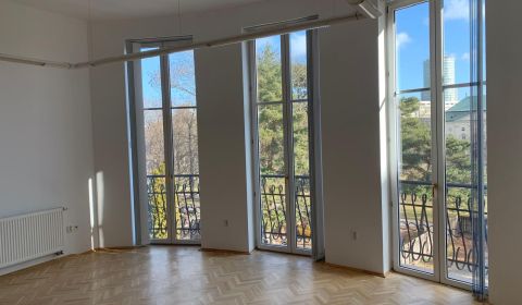 Reprezentatívne kancel. priestory 165,7 m2 na Štefánikovej ul.
