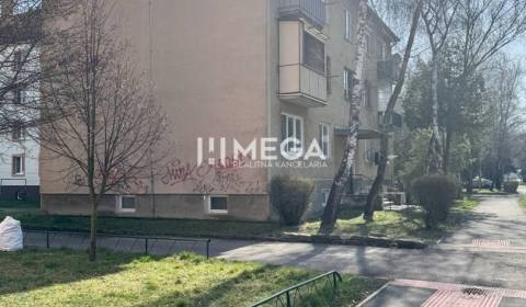 REZERVOVANÉ - Na predaj 2 izbový byt s balkónom blízko centra mesta Hu