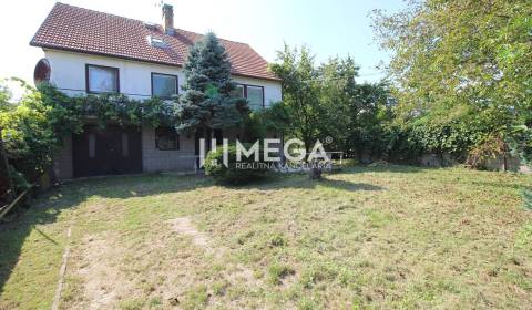 Na predaj rodinný dom na lukratívnom pozemku v meste Humenné