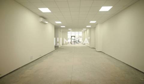 Na prenájom novo zrekonštruovaný obchodný priestor v meste Humenné