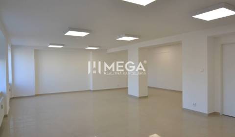 Na prenájom - priestor na prízemí 61,50 m2 na ul. Tolstého v meste Hum