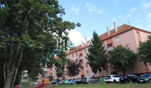 REZERVOVANÝ - Na predaj 2i byt - ul. Dobrianskeho v meste Humenné