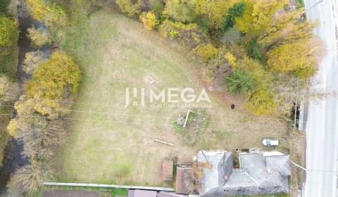 PREDAJ POZEMKU so starším domom v STAKČÍNE