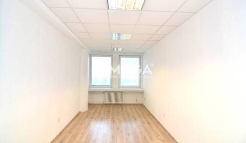 NA PRENÁJOM POSLEDNÉ VOĽNÉ kancelárie v centre mesta – 17,5 m²