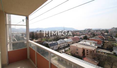 ZNÍŽENÁ CENA NA PREDAJ 3,5 -IZBOVÝ BYT ul. MIEROVÁ HUMENNÉ