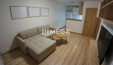 REZERVOVANÝ 2 IZBOVÝ BYT PO KOMPLETNEJ REKONŠTRUKCII HUMENNÉ