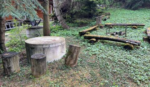 Záhrada a chatka v oblasti Rosuchov - Trstín