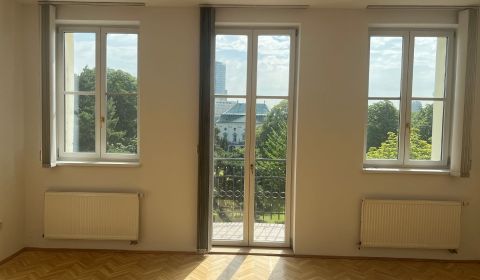 Reprezentatívne kancel. priestory 148 m2 na Štefánikovej ul.