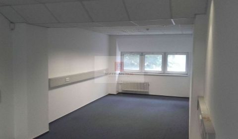 Prenájom kancelárie 39,2 m2 neďaleko Hlav. želez. stanice