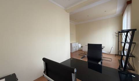 Prenájom kancelárie 33 m2 v centre Piešťan
