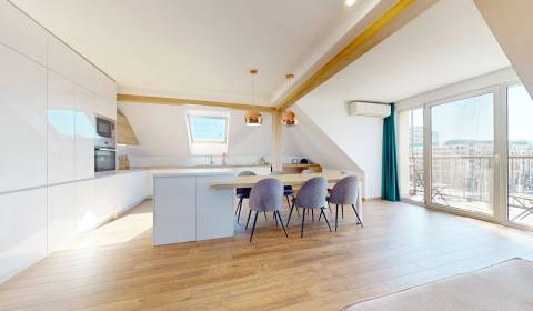 | moderný | podkrovný | 4-izbový | Vajnorská |