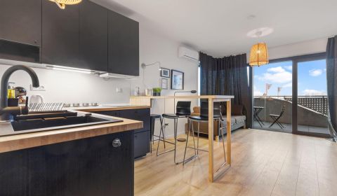 PREDAJ - 1,5i APARTMÁN s loggiou 52M2 - TEHELNÉ POLE