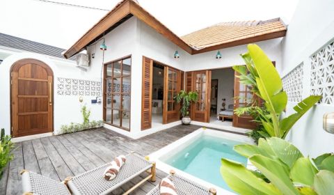 PREDAJ Investičná 2KK vila s bazénom na ostrove BALI- pláž Kedungu