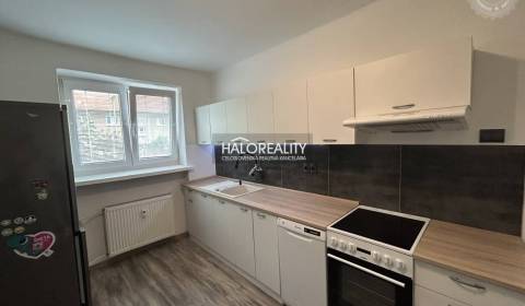 Prenájom, dvojizbový byt Handlová, 29. augusta