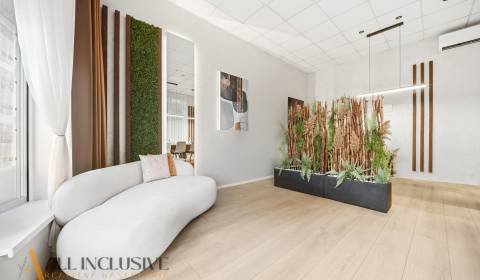 Na prenájom obchodný priestor v centre Dunajskej Stred