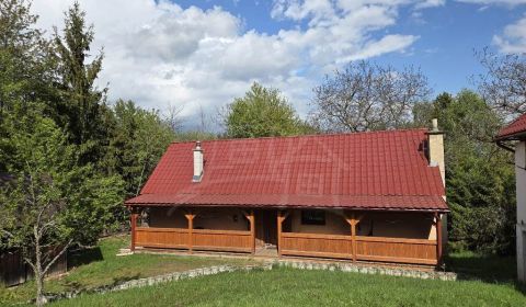 Zrekonštruovaná chalupa na polosamote blízko lyžiarskeho vleku