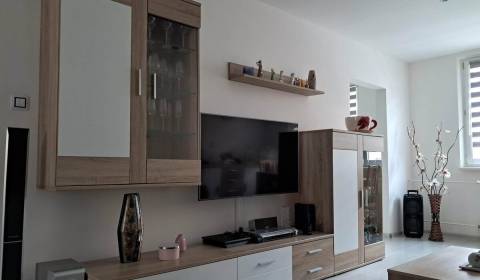 Na predaj 2i byt Tlmače - Lipník